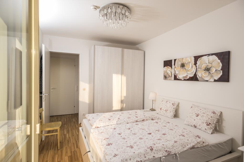 Sky View Apartment Відень Екстер'єр фото