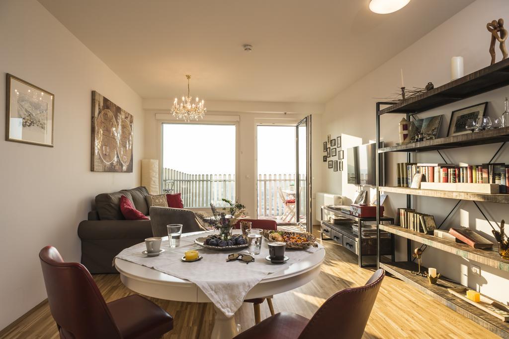 Sky View Apartment Відень Екстер'єр фото